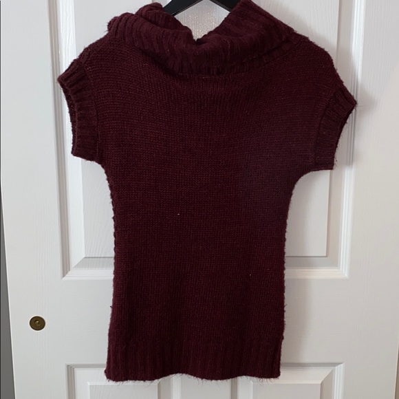 F21 | Cowel neck short sleeve sweater - Picture 4 of 4